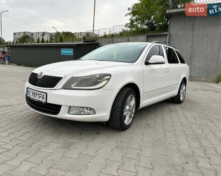 Белый Шкода Октавия, объемом двигателя 1.6 л и пробегом 295 тыс. км за 7200 $, фото 9 на Automoto.ua