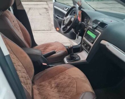 Шкода Октавія 2011 у Новом Буге на Automoto.ua Білий Шкода Октавія, об'ємом двигуна 1.8 л та пробігом 255 тис. км за 8000 $, фото 9 на Automoto.ua