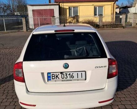 Белый Шкода Октавия, объемом двигателя 1.2 л и пробегом 154 тыс. км за 6500 $, фото 3 на Automoto.ua