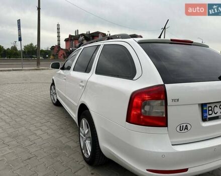Белый Шкода Октавия, объемом двигателя 1.6 л и пробегом 295 тыс. км за 7200 $, фото 1 на Automoto.ua