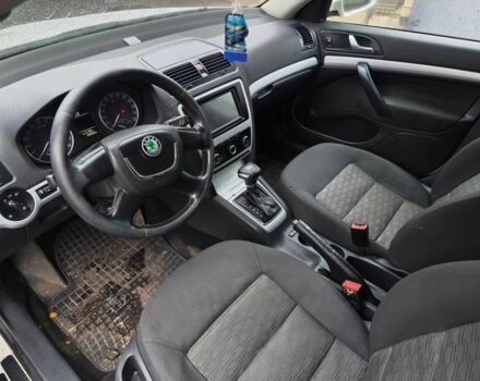 Білий Шкода Октавія, об'ємом двигуна 1.6 л та пробігом 330 тис. км за 6700 $, фото 12 на Automoto.ua
