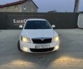 Белый Шкода Октавия, объемом двигателя 1.6 л и пробегом 228 тыс. км за 7600 $, фото 1 на Automoto.ua