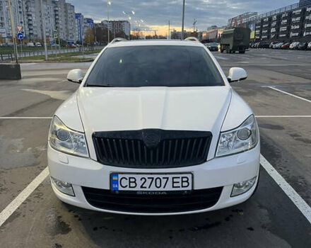 Шкода Октавія 2011 у Чернігові на Automoto.ua Білий Шкода Октавія, об'ємом двигуна 1.99 л та пробігом 283 тис. км за 10000 $, фото 3 на Automoto.ua