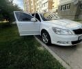 Белый Шкода Октавия, объемом двигателя 1.8 л и пробегом 240 тыс. км за 9000 $, фото 1 на Automoto.ua