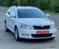 Белый Шкода Октавия, объемом двигателя 1.8 л и пробегом 231 тыс. км за 8900 $, фото 1 на Automoto.ua