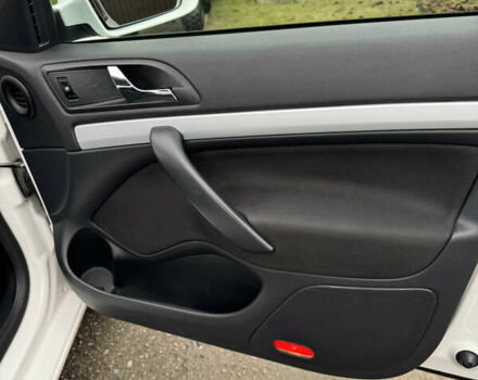 Білий Шкода Октавія, об'ємом двигуна 1.6 л та пробігом 183 тис. км за 7400 $, фото 30 на Automoto.ua