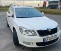 Белый Шкода Октавия, объемом двигателя 1.8 л и пробегом 196 тыс. км за 8900 $, фото 1 на Automoto.ua