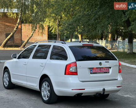 Білий Шкода Октавія, об'ємом двигуна 1.6 л та пробігом 261 тис. км за 7400 $, фото 8 на Automoto.ua