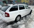 Білий Шкода Октавія, об'ємом двигуна 1.6 л та пробігом 185 тис. км за 7600 $, фото 5 на Automoto.ua
