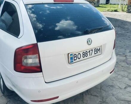 Белый Шкода Октавия, объемом двигателя 1.97 л и пробегом 353 тыс. км за 7500 $, фото 2 на Automoto.ua