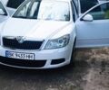 Белый Шкода Октавия, объемом двигателя 1.6 л и пробегом 200 тыс. км за 8000 $, фото 3 на Automoto.ua