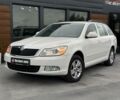 Белый Шкода Октавия, объемом двигателя 1.8 л и пробегом 208 тыс. км за 8700 $, фото 1 на Automoto.ua