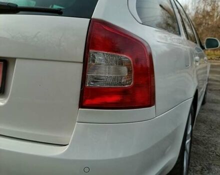 Белый Шкода Октавия, объемом двигателя 1.8 л и пробегом 173 тыс. км за 8950 $, фото 5 на Automoto.ua