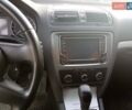 Белый Шкода Октавия, объемом двигателя 2 л и пробегом 384 тыс. км за 7900 $, фото 2 на Automoto.ua