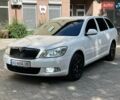 Белый Шкода Октавия, объемом двигателя 1.6 л и пробегом 260 тыс. км за 7400 $, фото 1 на Automoto.ua