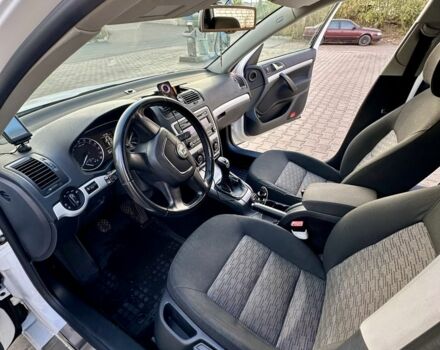 Шкода Октавія 2011 у Житомирі на Automoto.ua Білий Шкода Октавія, об'ємом двигуна 1.6 л та пробігом 235 тис. км за 8000 $, фото 6 на Automoto.ua