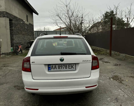 Білий Шкода Октавія, об'ємом двигуна 1.6 л та пробігом 183 тис. км за 7400 $, фото 10 на Automoto.ua