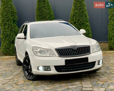 Белый Шкода Октавия, объемом двигателя 1.6 л и пробегом 271 тыс. км за 7950 $, фото 1 на Automoto.ua