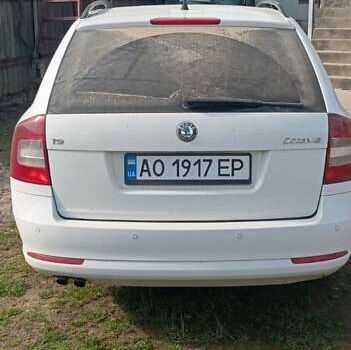 Белый Шкода Октавия, объемом двигателя 1.39 л и пробегом 315 тыс. км за 7200 $, фото 2 на Automoto.ua