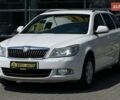Белый Шкода Октавия, объемом двигателя 1.6 л и пробегом 320 тыс. км за 8000 $, фото 2 на Automoto.ua