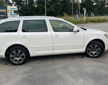 Белый Шкода Октавия, объемом двигателя 1.8 л и пробегом 196 тыс. км за 8900 $, фото 7 на Automoto.ua