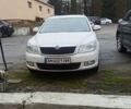 Белый Шкода Октавия, объемом двигателя 1.6 л и пробегом 200 тыс. км за 7500 $, фото 1 на Automoto.ua