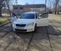 Білий Шкода Октавія, об'ємом двигуна 1.6 л та пробігом 345 тис. км за 8000 $, фото 1 на Automoto.ua