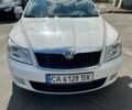 Білий Шкода Октавія, об'ємом двигуна 1.6 л та пробігом 375 тис. км за 7100 $, фото 1 на Automoto.ua