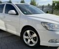 Білий Шкода Октавія, об'ємом двигуна 1.6 л та пробігом 287 тис. км за 8000 $, фото 7 на Automoto.ua