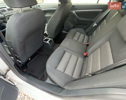 Белый Шкода Октавия, объемом двигателя 1.6 л и пробегом 209 тыс. км за 5700 $, фото 11 на Automoto.ua