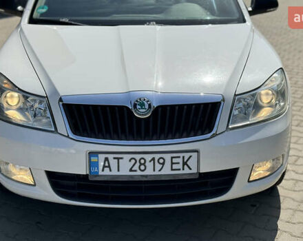 Білий Шкода Октавія, об'ємом двигуна 1.6 л та пробігом 293 тис. км за 7500 $, фото 9 на Automoto.ua
