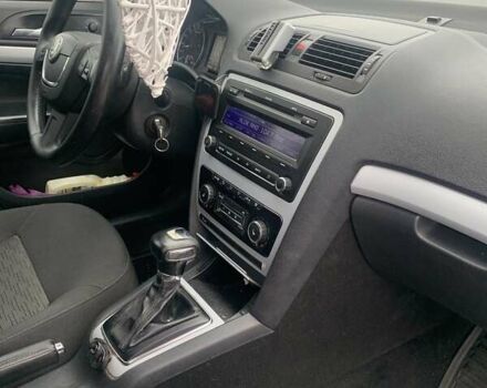 Белый Шкода Октавия, объемом двигателя 2 л и пробегом 371 тыс. км за 9600 $, фото 10 на Automoto.ua