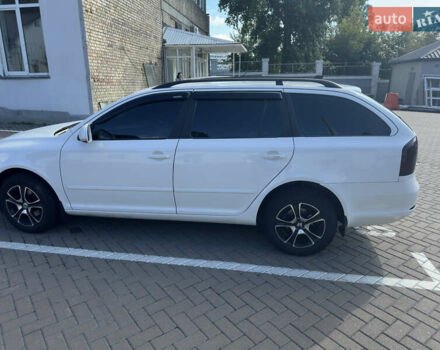 Белый Шкода Октавия, объемом двигателя 1.6 л и пробегом 270 тыс. км за 7400 $, фото 1 на Automoto.ua
