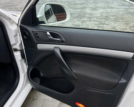 Белый Шкода Октавия, объемом двигателя 1.97 л и пробегом 286 тыс. км за 7999 $, фото 11 на Automoto.ua