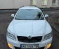 Белый Шкода Октавия, объемом двигателя 1.6 л и пробегом 245 тыс. км за 7200 $, фото 1 на Automoto.ua