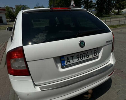 Белый Шкода Октавия, объемом двигателя 1.97 л и пробегом 265 тыс. км за 8300 $, фото 25 на Automoto.ua