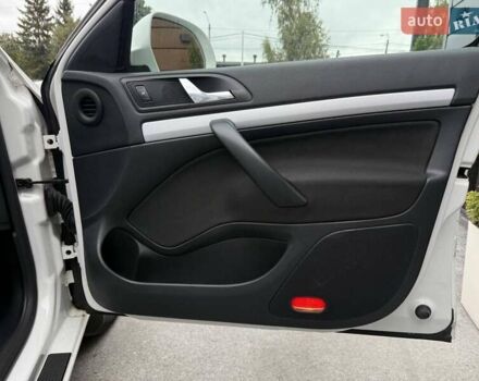 Белый Шкода Октавия, объемом двигателя 1.8 л и пробегом 208 тыс. км за 8700 $, фото 34 на Automoto.ua