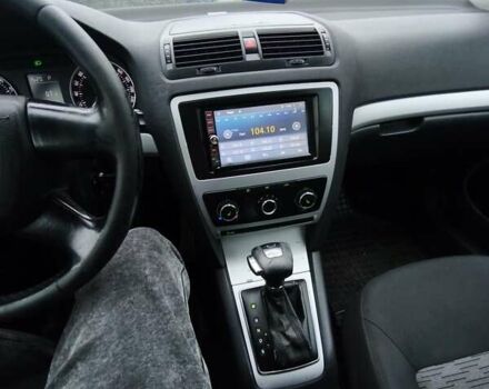 Білий Шкода Октавія, об'ємом двигуна 1.6 л та пробігом 330 тис. км за 6700 $, фото 20 на Automoto.ua