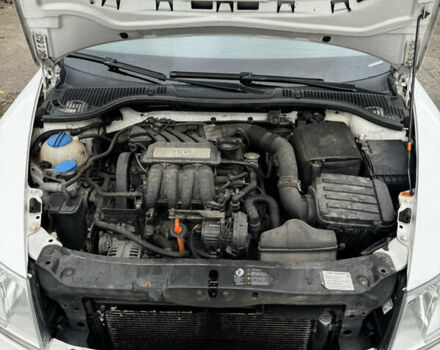 Білий Шкода Октавія, об'ємом двигуна 1.6 л та пробігом 183 тис. км за 7400 $, фото 44 на Automoto.ua