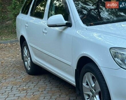 Білий Шкода Октавія, об'ємом двигуна 1.99 л та пробігом 276 тис. км за 9300 $, фото 25 на Automoto.ua