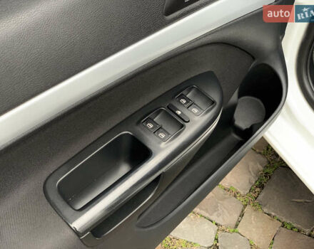 Белый Шкода Октавия, объемом двигателя 1.6 л и пробегом 271 тыс. км за 7950 $, фото 40 на Automoto.ua