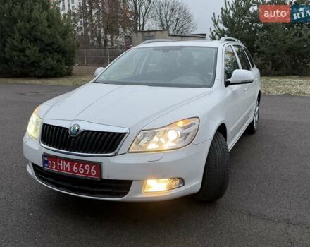 Белый Шкода Октавия, объемом двигателя 1.8 л и пробегом 231 тыс. км за 9100 $, фото 51 на Automoto.ua