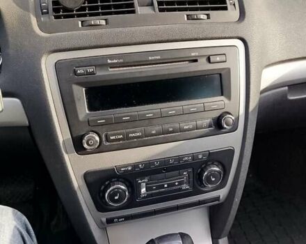 Білий Шкода Октавія, об'ємом двигуна 1.8 л та пробігом 250 тис. км за 7700 $, фото 5 на Automoto.ua