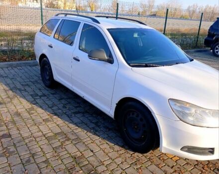 Белый Шкода Октавия, объемом двигателя 1.4 л и пробегом 400 тыс. км за 5700 $, фото 1 на Automoto.ua