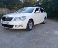 Білий Шкода Октавія, об'ємом двигуна 1.6 л та пробігом 315 тис. км за 8200 $, фото 5 на Automoto.ua