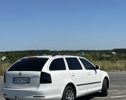 Білий Шкода Октавія, об'ємом двигуна 1.6 л та пробігом 249 тис. км за 7400 $, фото 3 на Automoto.ua