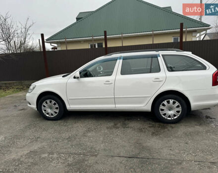 Білий Шкода Октавія, об'ємом двигуна 1.6 л та пробігом 183 тис. км за 7400 $, фото 5 на Automoto.ua