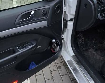 Білий Шкода Октавія, об'ємом двигуна 1.97 л та пробігом 280 тис. км за 8100 $, фото 4 на Automoto.ua