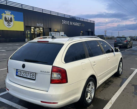 Шкода Октавія 2011 у Чернігові на Automoto.ua Білий Шкода Октавія, об'ємом двигуна 1.99 л та пробігом 283 тис. км за 10000 $, фото 2 на Automoto.ua