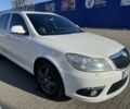 Белый Шкода Октавия, объемом двигателя 2 л и пробегом 288 тыс. км за 10200 $, фото 1 на Automoto.ua